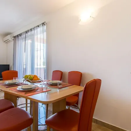 Deja By Interhome *