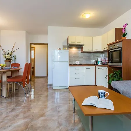 Apartment Deja By Interhome *