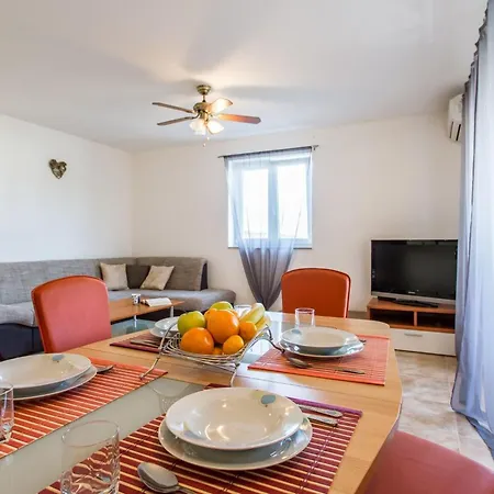 Deja By Interhome
